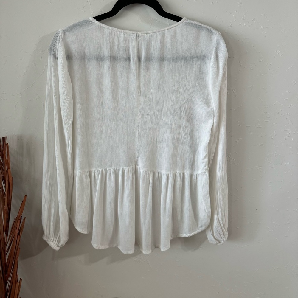 Women's White Ruffled V-Neck Blouse - Picture 2 of 5